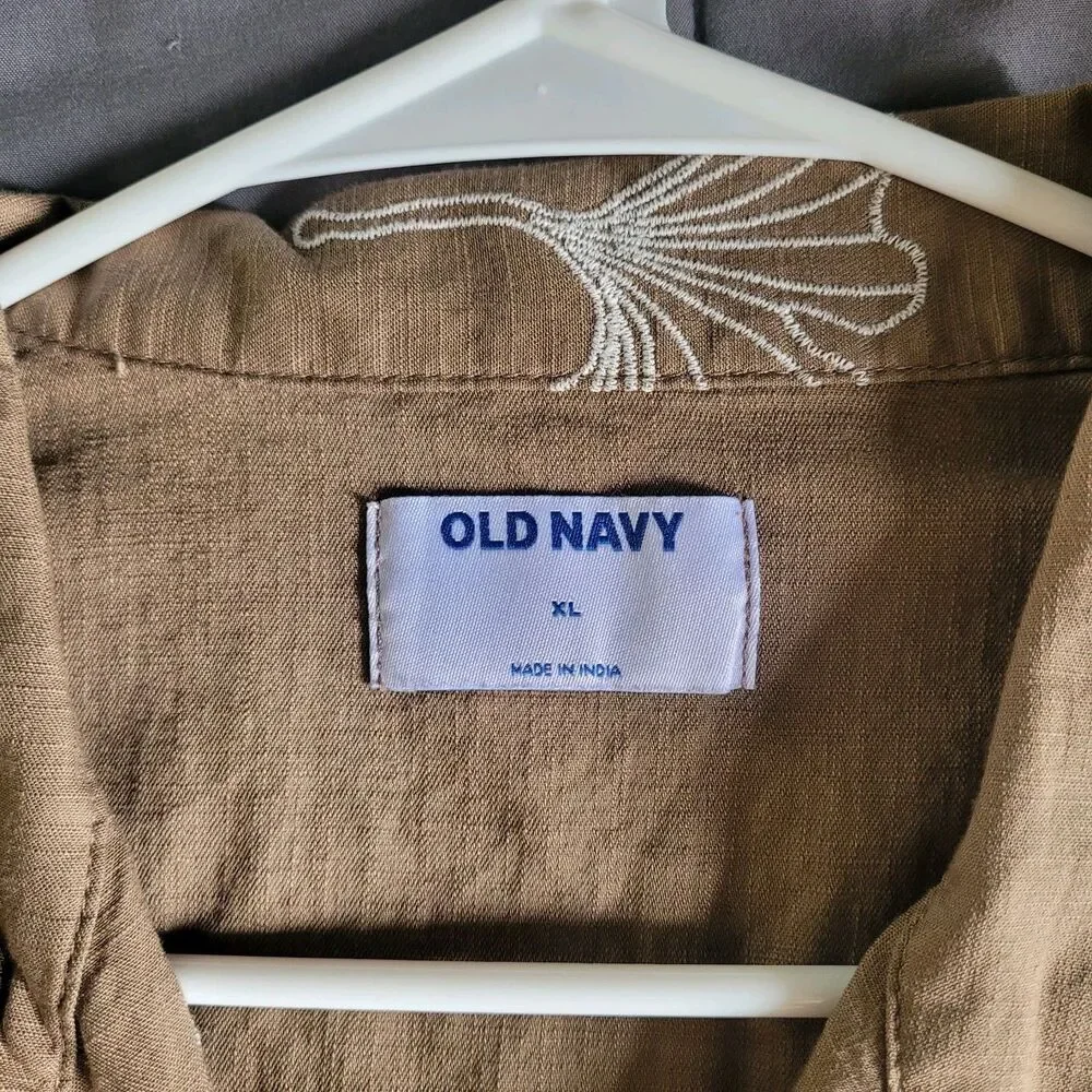 Old Navy Mens Brown Ginkgo Leaf Print Short Sleeve Camp Button Up Shirt Size Xl